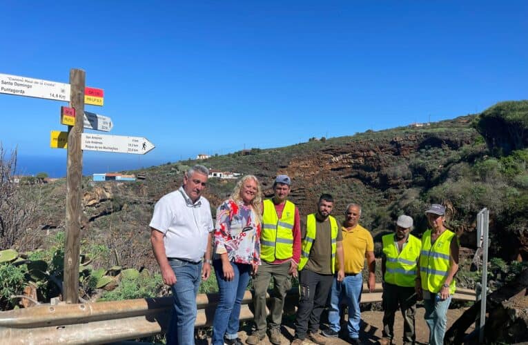 El Ayuntamiento de la Villa de Garafía impulsa empleo local con proyectos de mantenimiento de senderos y recuperación de cultivos frutales